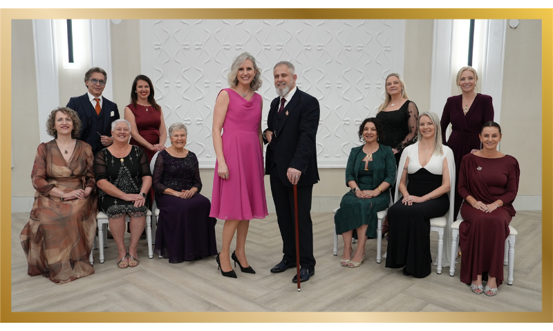 Pic of Leah with MMS INT Left to Right: Martina Coogan,  Ambassador Eric Thompson, Divina Rita van den Berg,  Divina Ann Donnelly,<br />
Honorary Ipsissima Sandra Reed, Leah Isla, Sovereign Ipsissimus Dave Lanyon,  Ipsissima Franca Lanyon, Ipsissima Kathleen Lanyon,  Ipsissima Theresa Bullard-Whyke, Ipsissima Kate Bartram-Brown, Ipsissima Liza Rossi